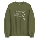 "Je me sens un cœur à aimer toute la terre." Sweatshirt – Image 6